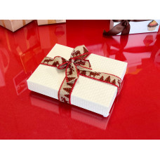 Classically Sweet Gift Box